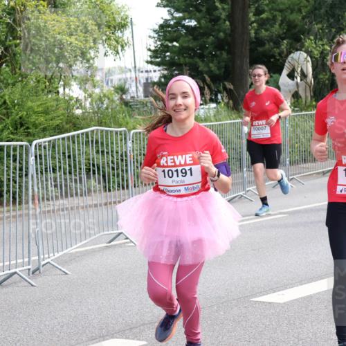 08.06.2024 - REWE Women's Run Strokosch-Dieckow http://msf.ph/oto/6259066 09.06.2024 09:58:45 Laufen 10191, 10007, 10589 meine-sportfotos.de