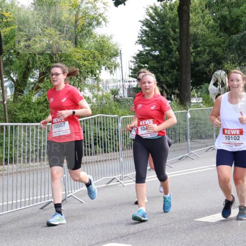 08.06.2024 - REWE Women's Run Strokosch-Dieckow http://msf.ph/oto/6259075 09.06.2024 09:58:47 Laufen 10007, 10, 10102, 10622 meine-sportfotos.de