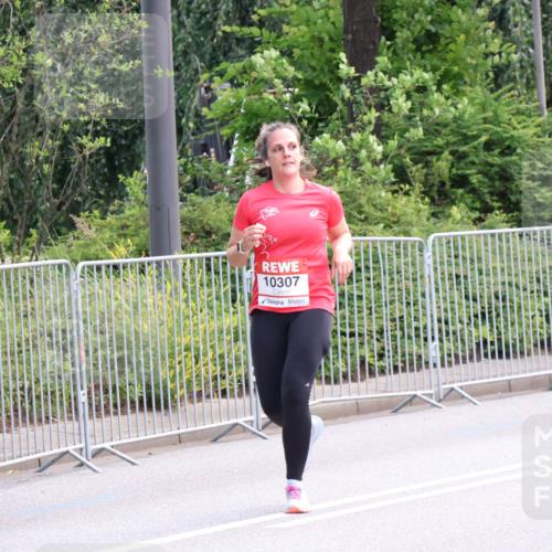 08.06.2024 - REWE Women's Run Strokosch-Dieckow http://msf.ph/oto/6259093 09.06.2024 09:58:57 Laufen 10307, 10 meine-sportfotos.de