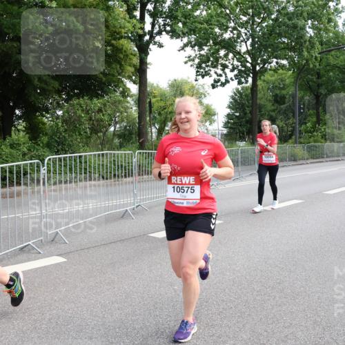 08.06.2024 - REWE Women's Run Strokosch-Dieckow http://msf.ph/oto/6259116 09.06.2024 09:59:08 Laufen 22, 10127, 10575, 10554 meine-sportfotos.de