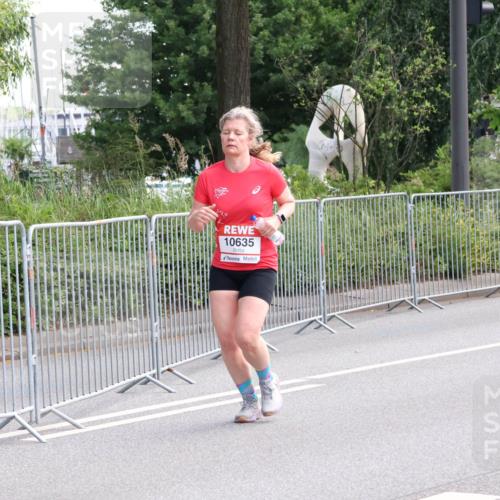 08.06.2024 - REWE Women's Run Strokosch-Dieckow http://msf.ph/oto/6259146 09.06.2024 09:59:22 Laufen 10635 meine-sportfotos.de