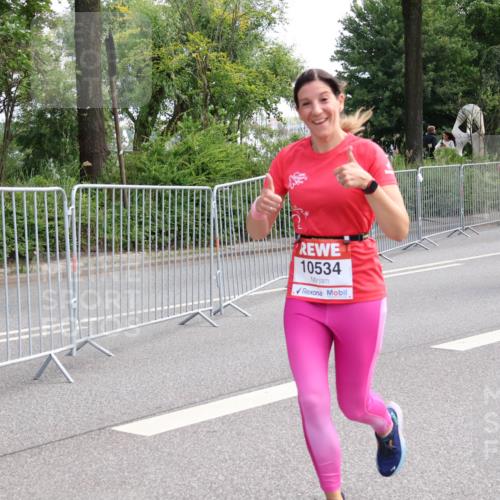 08.06.2024 - REWE Women's Run Strokosch-Dieckow http://msf.ph/oto/6259163 09.06.2024 09:59:28 Laufen 10534, 10392 meine-sportfotos.de