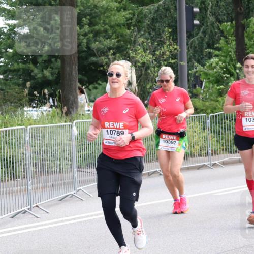 08.06.2024 - REWE Women's Run Strokosch-Dieckow http://msf.ph/oto/6259166 09.06.2024 09:59:29 Laufen 10789, 10392, 10359 meine-sportfotos.de