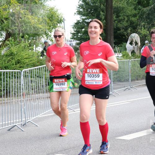 08.06.2024 - REWE Women's Run Strokosch-Dieckow http://msf.ph/oto/6259174 09.06.2024 09:59:31 Laufen 9, 10392, 10359, 10158, 10 meine-sportfotos.de