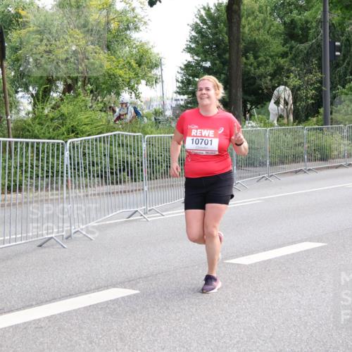 08.06.2024 - REWE Women's Run Strokosch-Dieckow http://msf.ph/oto/6259184 09.06.2024 09:59:34 Laufen 10701 meine-sportfotos.de