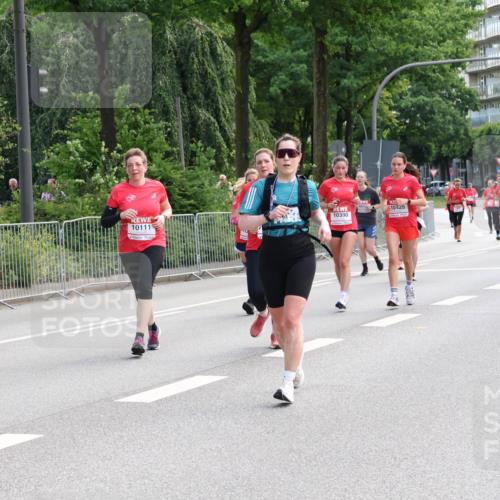 08.06.2024 - REWE Women's Run Strokosch-Dieckow http://msf.ph/oto/6259199 09.06.2024 09:59:41 Laufen 101, 10390, 10425, 10111 meine-sportfotos.de