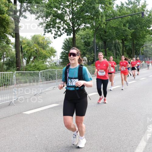 08.06.2024 - REWE Women's Run Strokosch-Dieckow http://msf.ph/oto/6259207 09.06.2024 09:59:44 Laufen 10400 meine-sportfotos.de