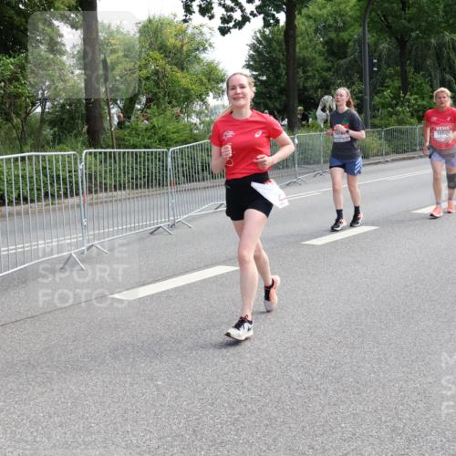 08.06.2024 - REWE Women's Run Strokosch-Dieckow http://msf.ph/oto/6259234 09.06.2024 09:59:48 Laufen 1016, 1050 meine-sportfotos.de