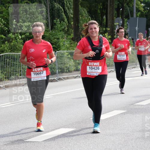 08.06.2024 - REWE Women's Run Strokosch-Dieckow http://msf.ph/oto/6259257 09.06.2024 09:59:55 Laufen 10667, 10426, 10183, 0032, 10344 meine-sportfotos.de