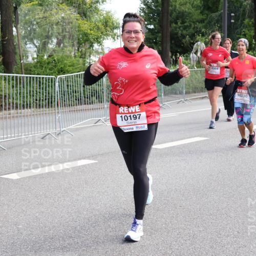 08.06.2024 - REWE Women's Run Strokosch-Dieckow http://msf.ph/oto/6259856 09.06.2024 10:00:18 Laufen 10197, 0364, 17, 10230 meine-sportfotos.de