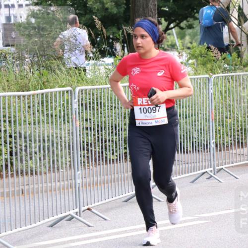 08.06.2024 - REWE Women's Run Strokosch-Dieckow http://msf.ph/oto/6259881 09.06.2024 10:00:34 Laufen 10097 meine-sportfotos.de