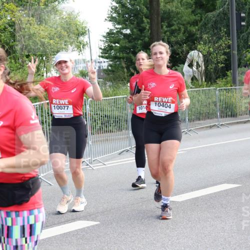 08.06.2024 - REWE Women's Run Strokosch-Dieckow http://msf.ph/oto/6259891 09.06.2024 10:00:38 Laufen 10494, 10077, 101, 10404, 10338 meine-sportfotos.de
