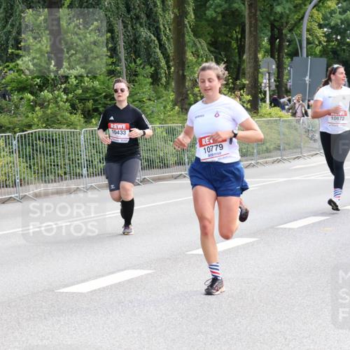 08.06.2024 - REWE Women's Run Strokosch-Dieckow http://msf.ph/oto/6259926 09.06.2024 10:00:52 Laufen 10433, 10779, 10672, 10721 meine-sportfotos.de