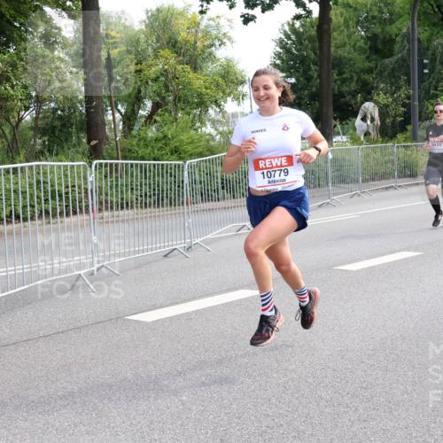 08.06.2024 - REWE Women's Run Strokosch-Dieckow http://msf.ph/oto/6259930 09.06.2024 10:00:54 Laufen 10779, 10433 meine-sportfotos.de