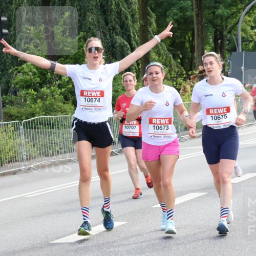 08.06.2024 - REWE Women's Run Strokosch-Dieckow http://msf.ph/oto/6259956 09.06.2024 10:01:04 Laufen 10674, 10707, 10673, 10675, 0742, 10159, 1074 meine-sportfotos.de