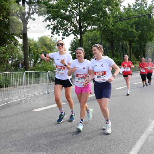 08.06.2024 - REWE Women's Run Strokosch-Dieckow http://msf.ph/oto/6259967 09.06.2024 10:01:07 Laufen 10674, 10673, 10675, 10037, 10159 meine-sportfotos.de