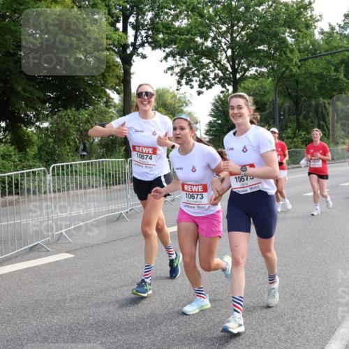 08.06.2024 - REWE Women's Run Strokosch-Dieckow http://msf.ph/oto/6259972 09.06.2024 10:01:07 Laufen 10674, 10673, 1067, 10037, 10159 meine-sportfotos.de