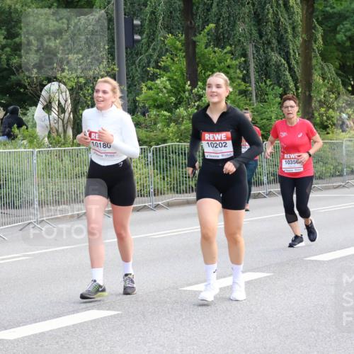 08.06.2024 - REWE Women's Run Strokosch-Dieckow http://msf.ph/oto/6260017 09.06.2024 10:01:23 Laufen 10570, 10180, 10202, 10356 meine-sportfotos.de