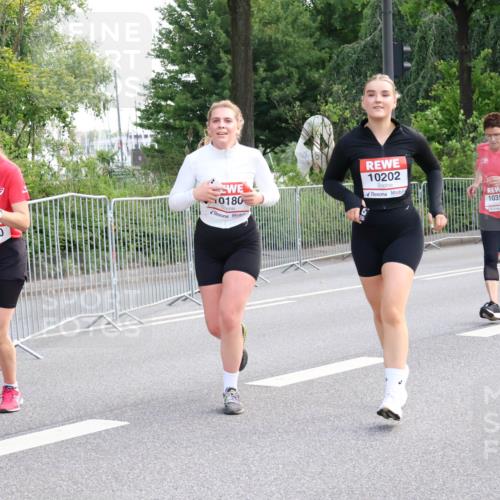 08.06.2024 - REWE Women's Run Strokosch-Dieckow http://msf.ph/oto/6260023 09.06.2024 10:01:24 Laufen 10570, 10202, 0180, 10356 meine-sportfotos.de