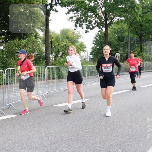 08.06.2024 - REWE Women's Run Strokosch-Dieckow http://msf.ph/oto/6260026 09.06.2024 10:01:25 Laufen 0570, 1018, 10202, 10356 meine-sportfotos.de
