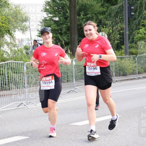 08.06.2024 - REWE Women's Run Strokosch-Dieckow http://msf.ph/oto/6260080 09.06.2024 10:01:46 Laufen 10194, 10196 meine-sportfotos.de