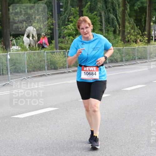08.06.2024 - REWE Women's Run Strokosch-Dieckow http://msf.ph/oto/6260102 09.06.2024 10:01:57 Laufen 10684 meine-sportfotos.de