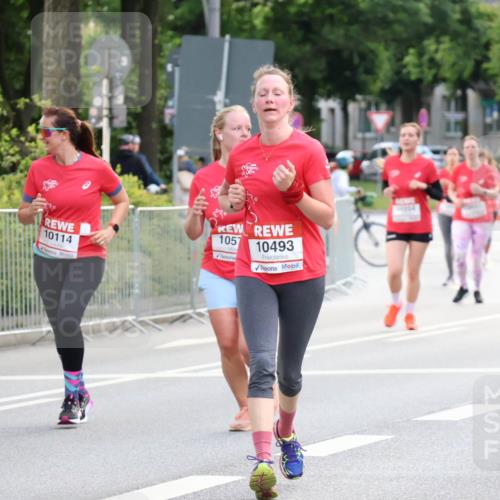 08.06.2024 - REWE Women's Run Strokosch-Dieckow http://msf.ph/oto/6260115 09.06.2024 10:02:09 Laufen 10031, 10114, 1057, 10493 meine-sportfotos.de