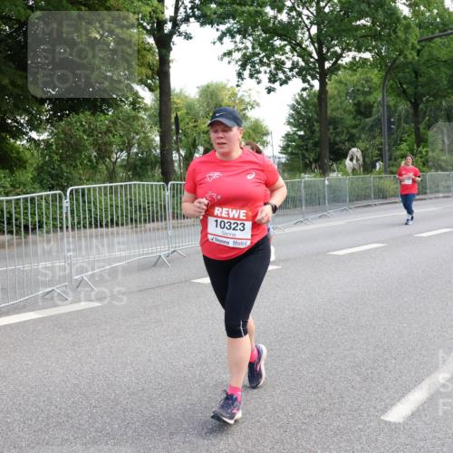 08.06.2024 - REWE Women's Run Strokosch-Dieckow http://msf.ph/oto/6260180 09.06.2024 10:02:32 Laufen 10323 meine-sportfotos.de