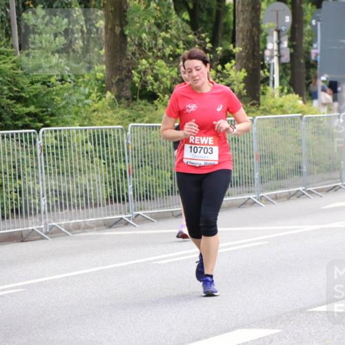 08.06.2024 - REWE Women's Run Strokosch-Dieckow http://msf.ph/oto/6260208 09.06.2024 10:02:48 Laufen 10703 meine-sportfotos.de