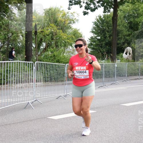 08.06.2024 - REWE Women's Run Strokosch-Dieckow http://msf.ph/oto/6260237 09.06.2024 10:03:03 Laufen 10604, 10284 meine-sportfotos.de