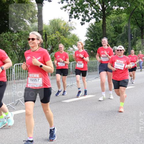 08.06.2024 - REWE Women's Run Strokosch-Dieckow http://msf.ph/oto/6260318 09.06.2024 10:03:20 Laufen 10753, 10057, 10036, 10395, 10353, 10380, 453 meine-sportfotos.de