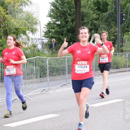 08.06.2024 - REWE Women's Run Strokosch-Dieckow http://msf.ph/oto/6260357 09.06.2024 10:03:25 Laufen 10340, 10629, 10617 meine-sportfotos.de