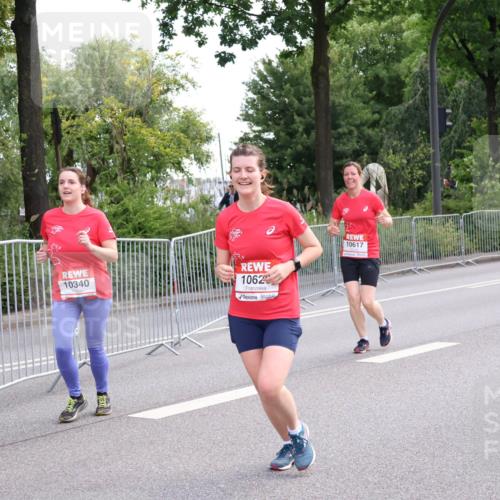 08.06.2024 - REWE Women's Run Strokosch-Dieckow http://msf.ph/oto/6260363 09.06.2024 10:03:26 Laufen 10340, 1062, 10617 meine-sportfotos.de