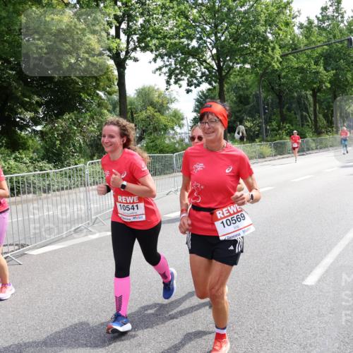 08.06.2024 - REWE Women's Run Strokosch-Dieckow http://msf.ph/oto/6260494 09.06.2024 10:04:23 Laufen 10294, 10541, 10569 meine-sportfotos.de