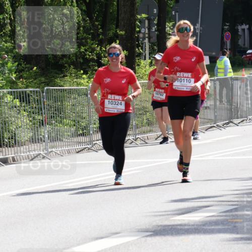 08.06.2024 - REWE Women's Run Strokosch-Dieckow http://msf.ph/oto/6260569 09.06.2024 10:04:46 Laufen 10324, 10792, 10110, 767, 10372 meine-sportfotos.de