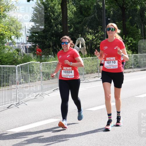 08.06.2024 - REWE Women's Run Strokosch-Dieckow http://msf.ph/oto/6260577 09.06.2024 10:04:52 Laufen 10324, 10110 meine-sportfotos.de