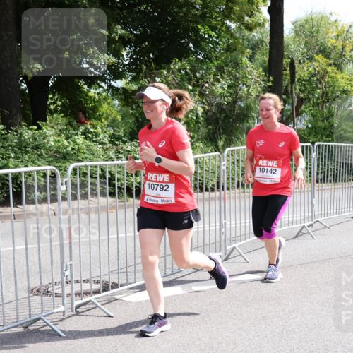 08.06.2024 - REWE Women's Run Strokosch-Dieckow http://msf.ph/oto/6260598 09.06.2024 10:04:58 Laufen 10792, 10142 meine-sportfotos.de