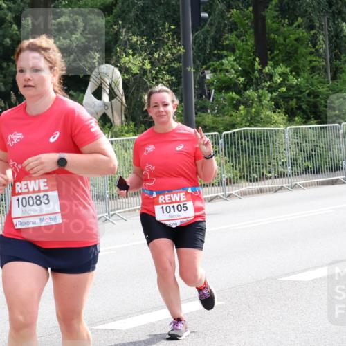 08.06.2024 - REWE Women's Run Strokosch-Dieckow http://msf.ph/oto/6260650 09.06.2024 10:05:15 Laufen 10083, 10105 meine-sportfotos.de