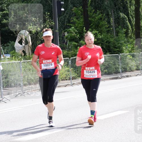 08.06.2024 - REWE Women's Run Strokosch-Dieckow http://msf.ph/oto/6260681 09.06.2024 10:05:35 Laufen 10075, 10429 meine-sportfotos.de