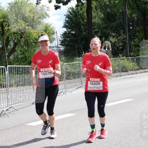 08.06.2024 - REWE Women's Run Strokosch-Dieckow http://msf.ph/oto/6260685 09.06.2024 10:05:37 Laufen 10075, 10429 meine-sportfotos.de