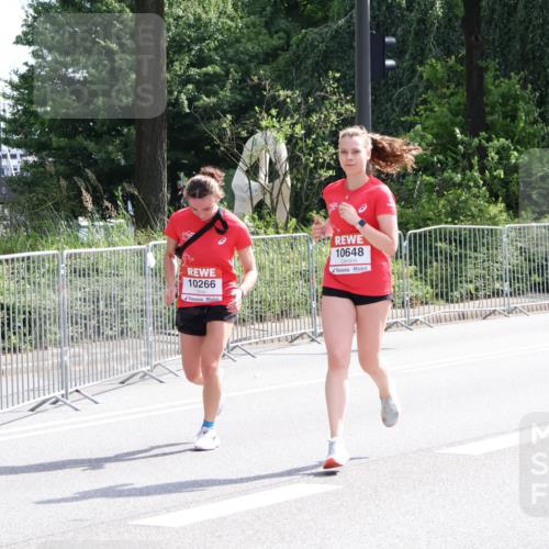 08.06.2024 - REWE Women's Run Strokosch-Dieckow http://msf.ph/oto/6260727 09.06.2024 10:06:00 Laufen 10266, 10648 meine-sportfotos.de