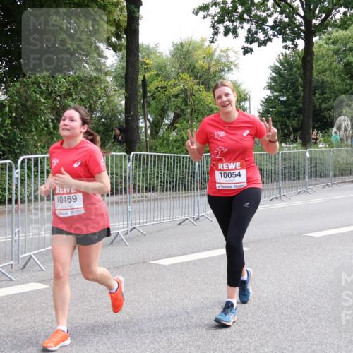 08.06.2024 - REWE Women's Run Strokosch-Dieckow http://msf.ph/oto/6260755 09.06.2024 10:06:12 Laufen 10469, 10054 meine-sportfotos.de