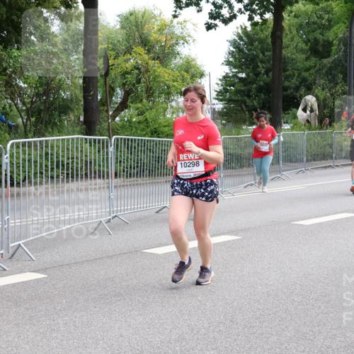 08.06.2024 - REWE Women's Run Strokosch-Dieckow http://msf.ph/oto/6260821 09.06.2024 10:06:36 Laufen 10298, 10649 meine-sportfotos.de