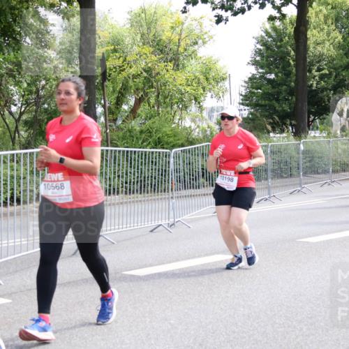 08.06.2024 - REWE Women's Run Strokosch-Dieckow http://msf.ph/oto/6261035 09.06.2024 10:07:37 Laufen 31, 10568, 10198, 10234, 10251 meine-sportfotos.de
