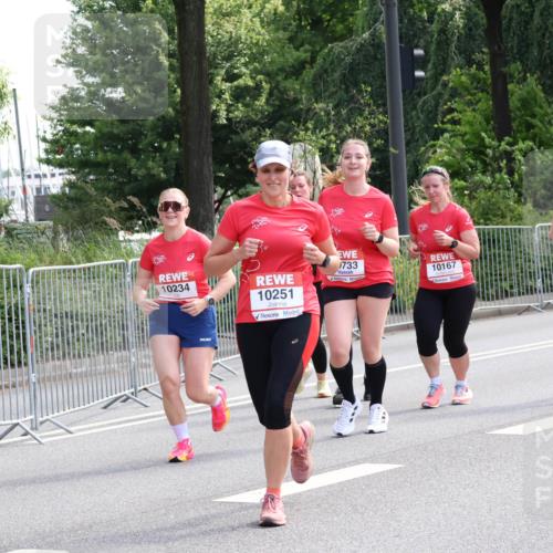 08.06.2024 - REWE Women's Run Strokosch-Dieckow http://msf.ph/oto/6261038 09.06.2024 10:07:39 Laufen 10234, 10251, 0733, 10167, 10223 meine-sportfotos.de