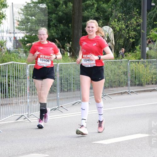 08.06.2024 - REWE Women's Run Strokosch-Dieckow http://msf.ph/oto/6261084 09.06.2024 10:07:55 Laufen 10406, 1040, 10147, 107 meine-sportfotos.de