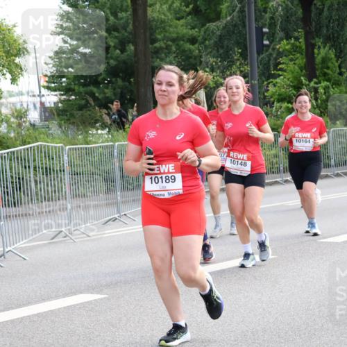 08.06.2024 - REWE Women's Run Strokosch-Dieckow http://msf.ph/oto/6261092 09.06.2024 10:07:57 Laufen 10189, 07, 10148, 10164 meine-sportfotos.de