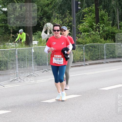 08.06.2024 - REWE Women's Run Strokosch-Dieckow http://msf.ph/oto/6261122 09.06.2024 10:08:07 Laufen 10193 meine-sportfotos.de