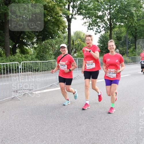 08.06.2024 - REWE Women's Run Strokosch-Dieckow http://msf.ph/oto/6261148 09.06.2024 10:08:31 Laufen 10628, 10143, 0124 meine-sportfotos.de