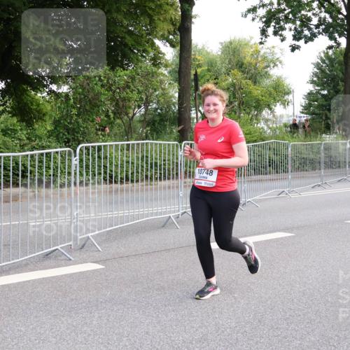 08.06.2024 - REWE Women's Run Strokosch-Dieckow http://msf.ph/oto/6261555 09.06.2024 10:01:33 Laufen  meine-sportfotos.de